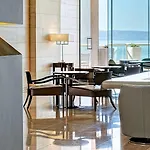 Le Meridien Lav Split