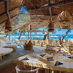 Le Meridien Lav Split