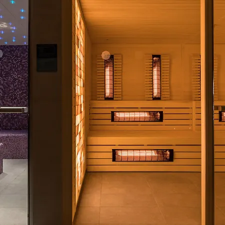 Le Meridien Lav Split