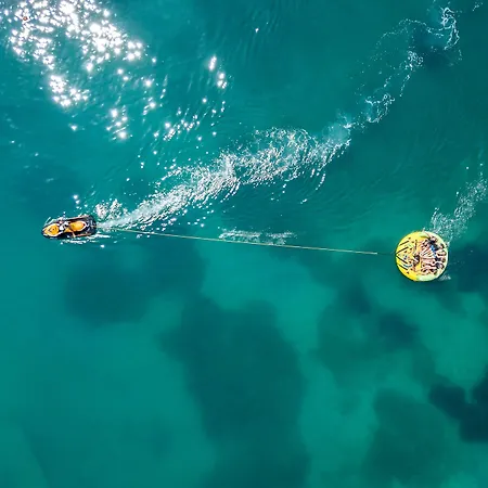 لو ميريديان لاف سبليت بودْسْتغانا