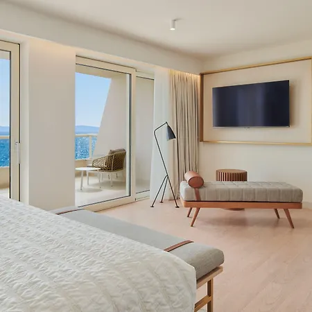 Le Meridien Lav Split 5*