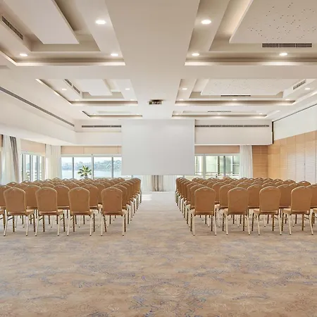 Le Meridien Lav Split 5* Podstrana