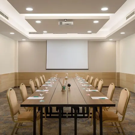 Le Meridien Lav Split 5* Podstrana