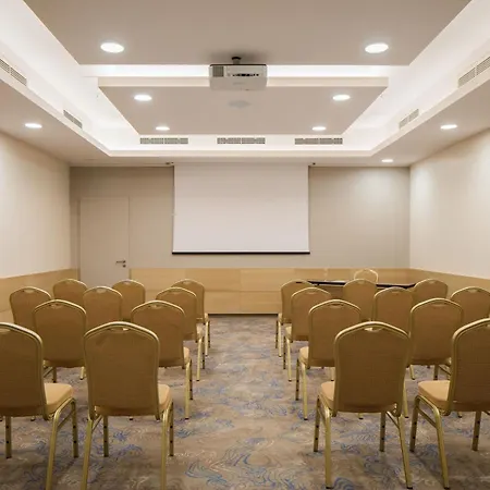 Le Meridien Lav Split Hotel 5*