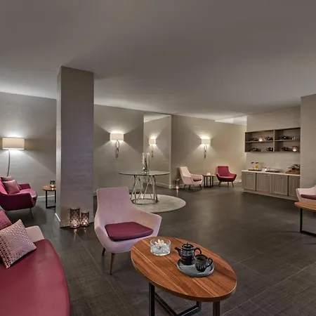 Le Meridien Lav Split 5*