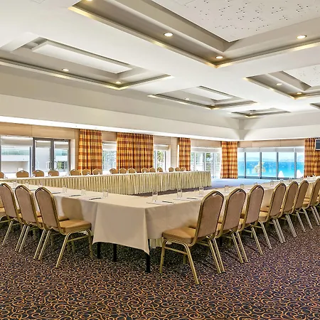 Le Meridien Lav Split